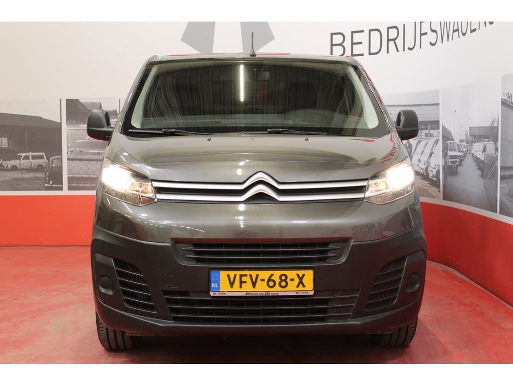 Citroën Jumpy Bestelbus ~ 2.0 HDI 123 pk L2 2.5t Trekverm./ Trekhaak/ PDC/ Carplay/ Navi/ Cruise/ Airco/ Bluetooth