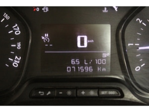 Citroën Jumpy Bestelbus 2.0 HDI 123 pk L2 2.5t Trekverm./ Trekhaak/ PDC/ Carplay/ Navi/ Cruise/ Airco/ Bluetooth