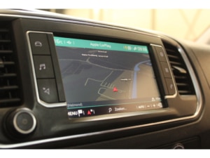 Citroën Jumpy Furgón ~ 2.0 HDI 120 CV L2 Carplay/ Navi/ Cruise/ Gancho de remolque/ PDC