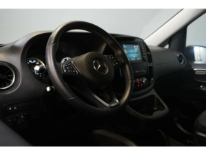 Mercedes-Benz eVito Пасажирський транспорт Tourer PRO/ 360 км WLTP/ LED/ 2х розсувні двері/ 8 перс. (52 567 євро з ПДВ)