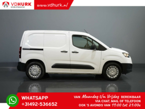Toyota PROACE CITY Van 1.5 D-4D 100 hp 3 Pers./ Carplay/ Stand heater/ Camera/ Airco/ Towing hook DRIVE READY!