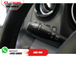 Пасажирський транспорт Renault Trafic 2.0 dCi 145 к.с. (28 655 євро з ПДВ/БПП) Комбі/Комбі/ 9 осіб/ 9 P/ Carplay/ Seatverw./ Камера/ LMV/ PDC/ Cruise