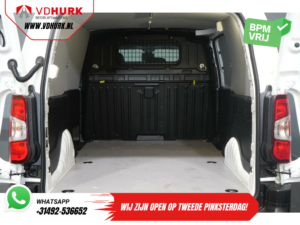 Peugeot Partner Van 1.5 HDI 130 hp Aut. L2 Long 3pers./ Stand heater/ Seatverw./ Carplay/ Camera/ PDC/ LMV/ Cruise/ Towbar/ Airco