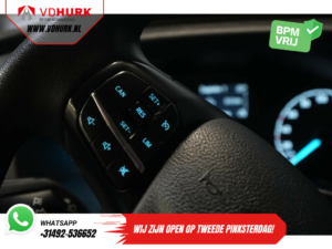 Ford Transit Custom Bestelbus 2.0 TDCI 130 pk L2 2.8t Trekverm./ Voorruit verw./ Cruise/ PDC V+A/ DAB