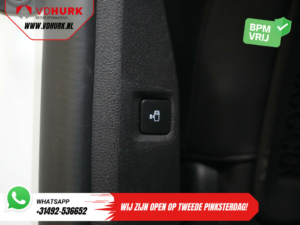 Opel Zafira-e Life Tourer Пасажирський 75 кВт/год 330 км WLTP (DEMO) € 42 887 в т.ч. ПДВ Пано/ Електро.розсувні двері/ Масажні сидіння/ Шкіра/ Ксенон/ Підлоговий обігрівач/ Підйомник голови/ Клас