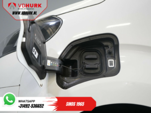 Opel Zafira-e Life Tourer Pasager 75 kWh 330km WLTP (DEMO) 42.887 € cu TVA inclus Pano/ Elek.Uși glisante/ Scaune cu masaj/ Piele/ Xenon/ Încălzire în picioare/ Head Up/ Clasa