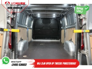 Ford Transit Custom Bestelbus 2.0 TDCI 130 pk L2 BPM VRIJ! NL Auto/ Carplay/ Camera/ PDC/ Cruise/ LMV/ Trekhaak