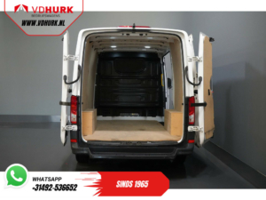 Volkswagen Crafter Van 2.0 TDI L3H2 Gev.stoel/ CarPlay/ Kamera/ Cruise/ Airco/ 270Gr. Türen