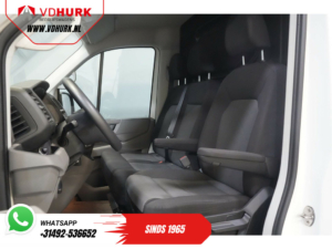 Volkswagen Crafter Van 2.0 TDI L3H2 Gev.stoel/ CarPlay/ Kamera/ Cruise/ Airco/ 270Gr. Türen