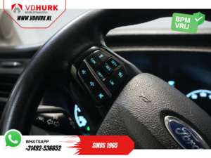 Ford Transit Bestelbus 2.0 TDCI 130 pk L3H2 DC Dubbel Cabine 7 Pers./ Riem V.V./ Adapt. Cruise/ CarPlay/ PDC/ Navi/ Camera/ Airco/ Trekhaak