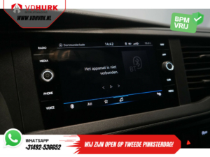 Volkswagen Transporter Van T6.1 2.0 TDI 150 hp DSG Aut. L2 DC Double Cab (DEMO) BPM FREE ! Adapt. Cruise/ 2.5t Towbar/ NAVI/ Carplay/ PDC/ LMV/ Airco