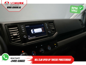 Volkswagen Crafter Van 2.0 TDI 140 hp L3H3 Fitted/ CarPlay/ Navi/ Cruise/ Airco/ PDC/ Towing hook