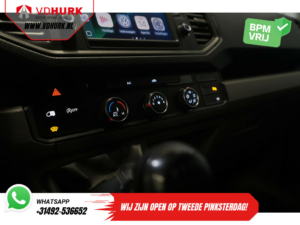 Volkswagen Crafter Van 2.0 TDI 140 hp L3H3 Fitted/ CarPlay/ Navi/ Cruise/ Airco/ PDC/ Towing hook