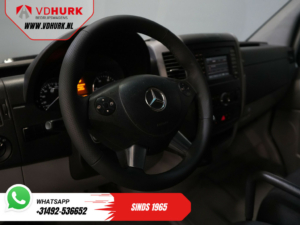 Mercedes-Benz Sprinter Van 319 3.0 V6 CDI Aut. L2H2 E6 BPM БЕЗКОШТОВНО! Малий пробіг/ 3.5т тягово-зчіпна здатність/ Ксенон/ LMV/ Круїз/ Сидіння з підігрівом/ Камера/ Клімат-контроль