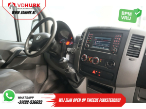 Volkswagen Crafter Van 2.0 TDI L2H2 Belt V.V / Cruise / Aer condiționat / cârlig de remorcare / MOT 12-2025