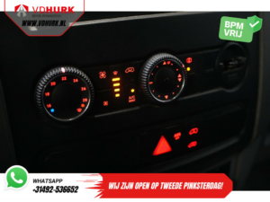 Volkswagen Crafter Van 2.0 TDI L2H2 Belt V.V / Cruise / Aer condiționat / cârlig de remorcare / MOT 12-2025