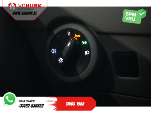 Volkswagen Transporter Van T6.1 2.0 TDI 150 к.с. DSG Aut. L2 2х зсувні двері/ LED/ Підігрів підставки/ Carplay/ Сидіння з електроприводом/ 2.5т Буксирне обладнання.