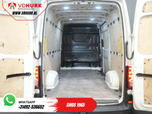 MAN TGE Van 3,140 140hp 2.0 TDI DSG Aut. L3H3 EXPORT ONLY 270Gr.Türen/ Gev.Sitze/ Navi/ Carplay/ Kamera/ Cruise/ Anhängerkupplung/ Airco