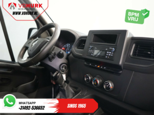 Renault Master Van 2.3 dCi 135 к.с. L2H2 TURBO DEFECT Seatverw./ PDC/ Camera/ 2.5t Trekverm./ Roof racks