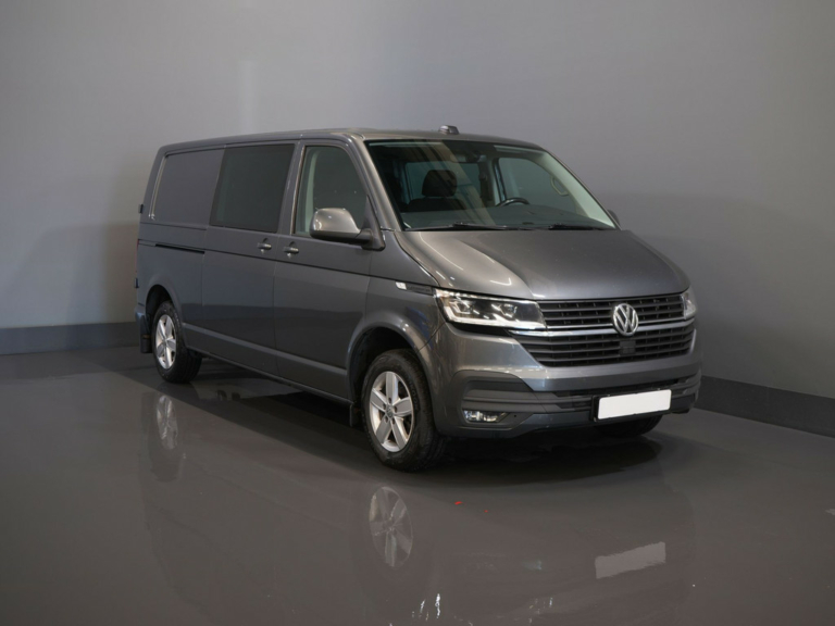 Volkswagen Transporter Bestelbus 2.0 TDI 150 pk DSG Aut. L2 DC Dubbel Cabine LED/ Adapt.Cruise/ Standkachel/ Stoelverw./ Carplay/ Camera/ PDC/ LMV/ Trekhaak/ Air