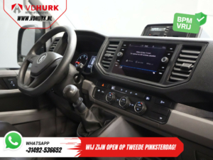Volkswagen Crafter Bestelbus 35 2.0 TDI 180 pk L4H3 BPM VRIJ! RWD Tacho/ 270gr deuren/ 3.5T trekverm./ Navi/ Carplay/ Climate/ Camera/ Cruise/ Trekhaak
