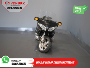 Honda Tour GL 1800 Gold Wing MARGE/ Pannières/ Croisière/ Top box/ Navi/ Radio