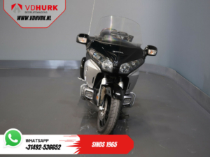 Honda Tour GL 1800 Gold Wing MARGE/ ABS/ Gepäcktaschen/ Cruise/ Top Box/ Radio
