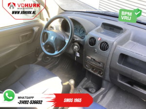 Peugeot Partner Van 1.4 75 CP BENZINE/ Centura V.V/ Mașină NL/ Cârlig de remorcare/ Radio