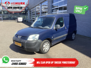 Peugeot Partner Van 1.4 75 cv BENZINE/ Ceinture V.V/ NL car/ Crochet d'attelage/ Radio