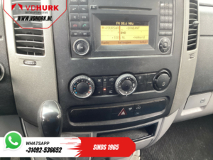 Mercedes-Benz Sprinter Van 313 2.2 CDI Aut. L2 DC Double Cab EXPORT ONLY Кондиціонер / 2.8т буксирний пристрій / Багажник на даху та сходи