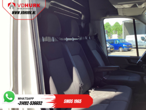 Volkswagen Crafter Furgón 35 2.0 TDI 140 CV L3H3 EXPORT ONLY Carplay/ Alarma/ Airco/ DAB+/ Cruise/ Navi/ Gancho de remolque/ PDC