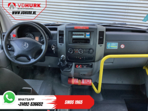 Mercedes-Benz Sprinter Transport de Personnes 313 2.2 CDI L2H2 €10,164 TTC BPM FREE ! EXPORT UNIQUEMENT Combi/ 9 personnes/ Kombi/ 9P/ Airco/ Ascenseur pour fauteuil roulant