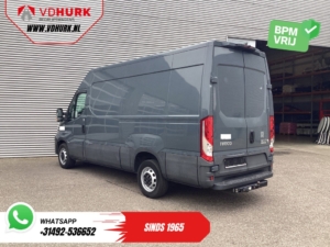 Iveco Daily Bestelbus 35S18V 3.0 180 pk ZF Aut. L2H2 352 EXPORT ONLY 3.5t Trekverm./ Gev.stoel/ Climate/ Camera/ Cruise/ Trekhaak