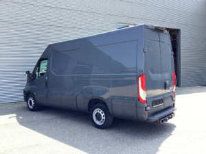 Iveco Daily Van 35S18V 3.0 180 к.с. ZF Aut. L2H2 352 EXPORT ONLY 3.5t Буксирний пристрій/клімат/камера/круїз/буксирний гак