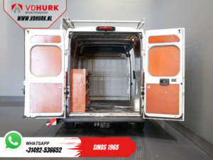 Fiat Ducato Bestelbus 2.3 MJ 120 pk L2H2 BPM VRIJ! Glasresteel/ Glastransporter/ Glaswagen/ Navi/ Climate/ Camera/ 2.5t Trekverm/ Imperiaal