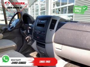 Volkswagen Crafter Bestelbus 32 2.5 TDI 136 pk L3H2 EXPORT ONLY DB Riem V.V./ 2.8t Trekgewicht/ Airco/ 270Gr.Deuren/ Trekhaak