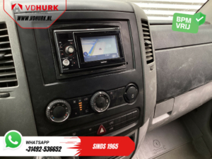 Volkswagen Crafter Van 35 2.5 TDI EXPORT ONLY Ремінь безпеки / ТО 5-2026 / Багажник на даху / Гев.стілець / 2.8T буксирувальний пристрій / Навігатор / Буксирувальний гак / Кондиціонер