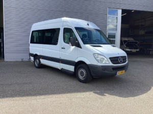 Mercedes-Benz Sprinter Пасажирський транспорт 313 2.2 CDI L2H2 €9 922 Вкл. ПДВ BPM БЕЗКОШТОВНО! ТІЛЬКИ ДЛЯ ЕКСПОРТУ Комбі/ 9 осіб/ Комбі/ 9P/ Кондиціонер/ Підйомник для інвалідних візків