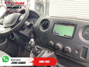 Renault Master Van 2.3 dCi 135 к.с. L3H2 DC Double Cab EXPORT ONLY Navi/ Aircon/ Cruise/ Towing Hook
