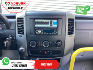 Mercedes-Benz Sprinter Пасажирський транспорт 313 2.2 CDI Авт. L2H2 €10 648 Вкл. ПДВ BPM БЕЗКОШТОВНО! ТІЛЬКИ ДЛЯ ЕКСПОРТУ Комбі/ 8 осіб/ 8P/ кондиціонер/ підйомник для інвалідних візків/ бокові стійки/ заднє сидіння