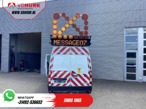 Renault Master Bestelbus 2.3 dCi 145 PK L3H2 EXPORT ONLY Chevron/ Safety/ Airco/ Cruise/ Camera /Service Vehicle/ Trekhaak