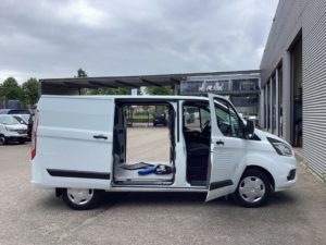 Ford Transit Custom Van 1.0 130 hp PHEV Trend BPM FREE! 2x Sliding door/ Carplay/ Seat heating/ Camera/ Cruise/ PDC