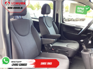 Peugeot Expert Van 2.0 HDI 130 hp L2 Double Cab DC EXPORT Airco/ Cruise/ Navi/ PDC/ Towing hook