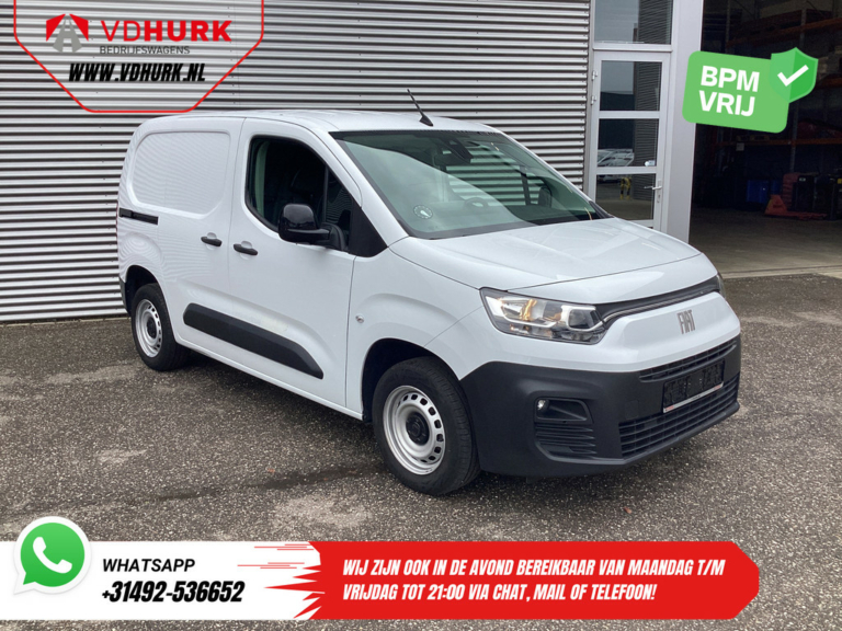 Fiat Doblò Bestelbus 1.5 HDi 100 pk 3 Pers./ CarPlay/ Stoelverw./ Camera/ PDC/ Cruise/ Airco