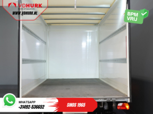 Volkswagen Crafter Bakwagen 35 2.0 TDI 180 pk DSG Aut. 350x208x210 Laadklep/ Spoiler/ Navi/ Carplay/ Camera/ Airco