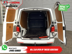 Volkswagen Transporter Furgoneta 2.0 TDI L2 BULLI FĂRĂ BPM! NL Auto/ LED/ Adapt. Cruise/ Virtual Cockpit/ 17