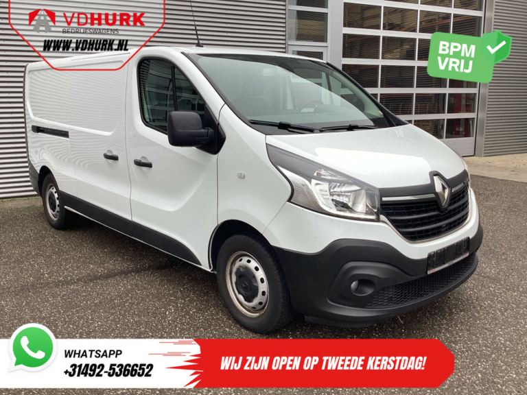 Renault Trafic Furgoneta 2.0 dCi 145 CV L2 ¡SIN IMPUESTOS! 3 personas/ Carplay/ Cámara/ PDC/ Cruise/ Aire acondicionado