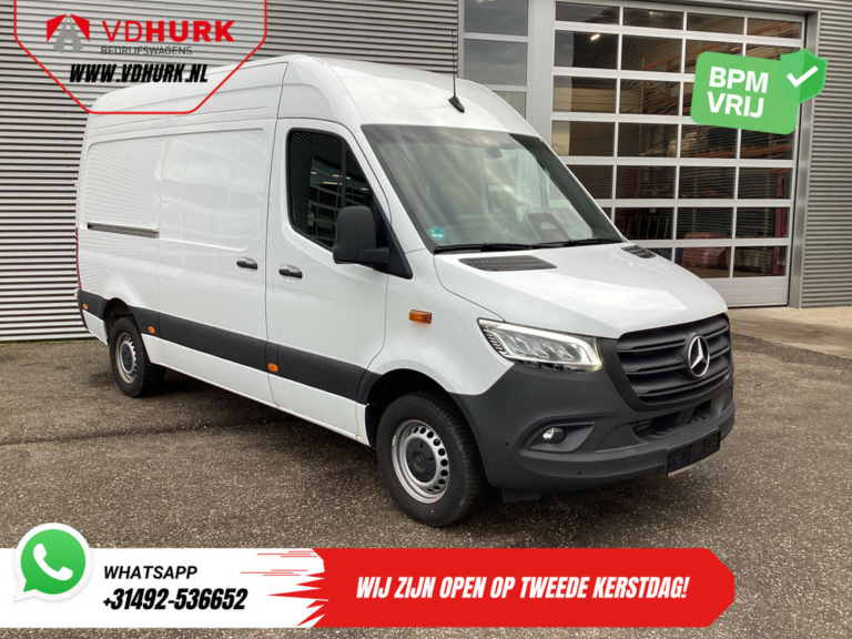 Mercedes-Benz Sprinter Fourgon 317 Aut. L2H2 Sans BPM ! LED/ 270 Gr. Portes/ Siège chauffant/ Siège chauffant/ Navigation/ Caméra/ PDC/ Boiseries/ Régulateur de vitesse