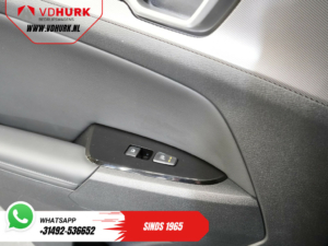 Kia Sportage SUV 1.6 T-GDi Плагін-гібрид AWD DynamicLine LED/ Віртуальний кокпіт/ Адапт.круїз/ Ел.клапан/ Афн. Фаркоп/ Ел.регулювання сидінь/ Seatverw./.