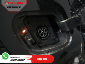 Kia Sportage SUV 1.6 T-GDi Плагін-гібрид AWD DynamicLine LED/ Віртуальний кокпіт/ Адапт.круїз/ Ел.клапан/ Афн. Фаркоп/ Ел.регулювання сидінь/ Seatverw./.